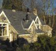 Yr Hen Ysgol, The Old School