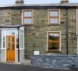 Moelwyn View Cottage