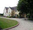 The Newnham White House