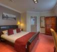 Corner House Inn By Greene King Inns