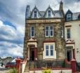 Corran House Guest House & Hostel