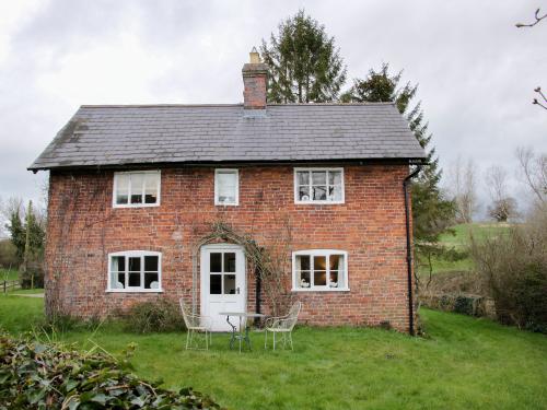 Wolvesacre Mill Cottage, Whitchurch, 