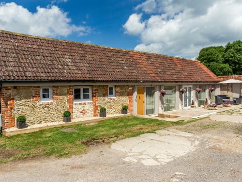Oxen Cottage, Sutton Benger, 
