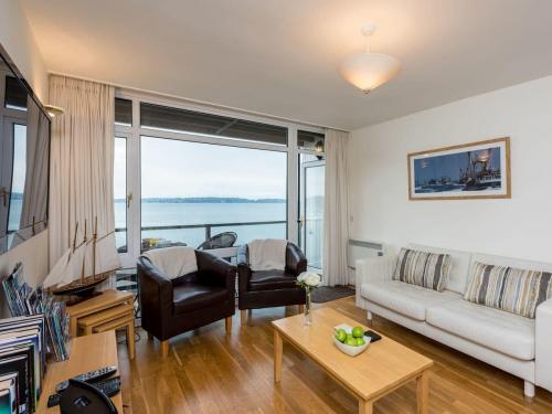 15 Heath Court, , 
