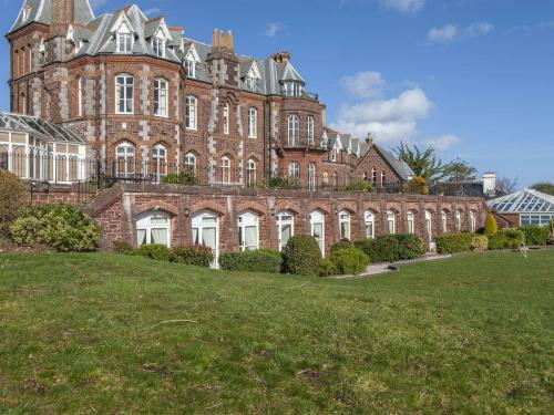 12 Manor House Apts, , 