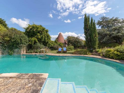 Shalfleet Manor And Cottage, , 
