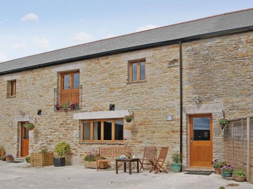 The Hen House - 28054, , 