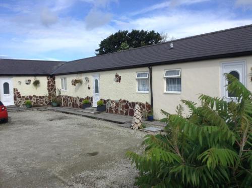 Howard Farm Holiday Cottages, Bude, 