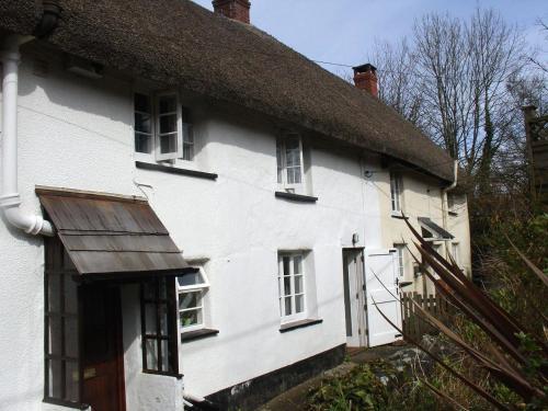 2 Churchgate Cottages, Exeter, Cheriton Bishop, 