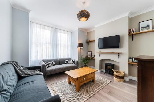 Lovely Modern Apartment - Fast 100mbps Wifi - Netflix, Catford, 