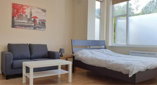 Gorgeous Studio With Free Wifi, Dhaf1, Cricklewood, 
