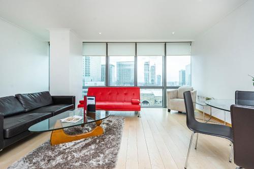 Stylish Apartment With Panoramic Docklands Views, Canary Wharf, 