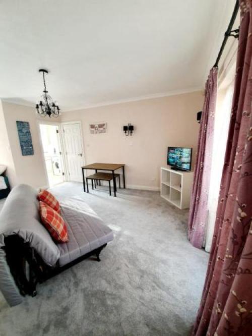 1 Bedroom Apartment In Chelmsford Centre, Chelmsford, 
