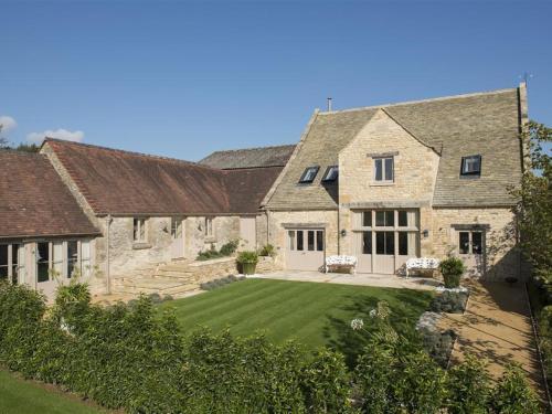 Thorndale Farm Barn (12) Stable Cottage, Cirencester, Withington, 