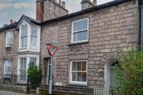 Toffeepot Cottage, Kendal, 
