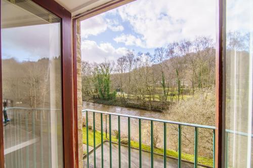 Luxury Riverside Central With Parking - Video Tour, Bingley, 