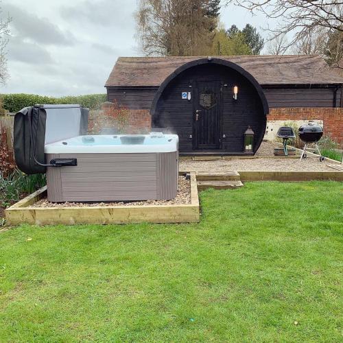 Steppe Farm Glamping Pod With Private Hot Tub, Chaddesley Corbett, 