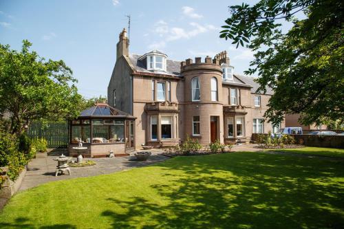 The Limes Guest House, Montrose, 