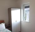 2 Double Rooms Available In 3 Bedroom House