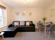 Spacious 2 Bedroom Cosy Apartment - Close To Station!