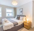 Luxurious, Modern, One Bedroom Apartment, Redhill