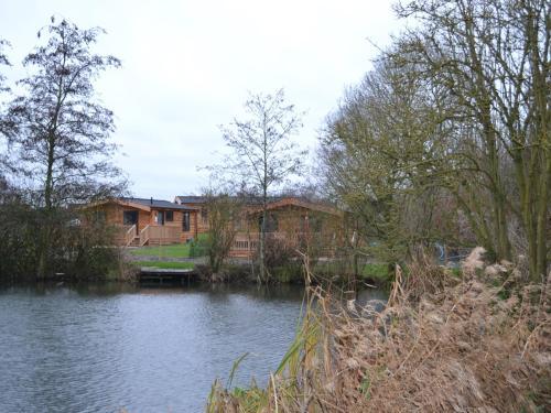 The Chiltern Lodges At Upper Farm Henton, Bledlow, 