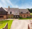 Thirlby Retreat (sleeps 21) With Large Garden, Trampoline, Pool Table & Gym - Perfect For Contra