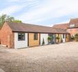 Stunning 3-bed Converted Barn In The Cotswolds