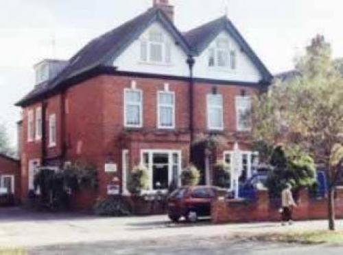 Midway Guest House, York, 