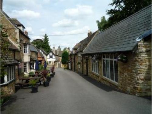 Wren Cottage, Wing, 