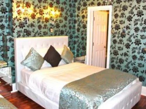 Lampton Guest House, Hounslow, 