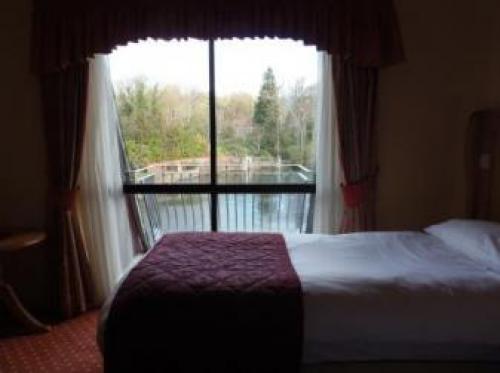 Lakeside International Hotel, Frimley Green, 