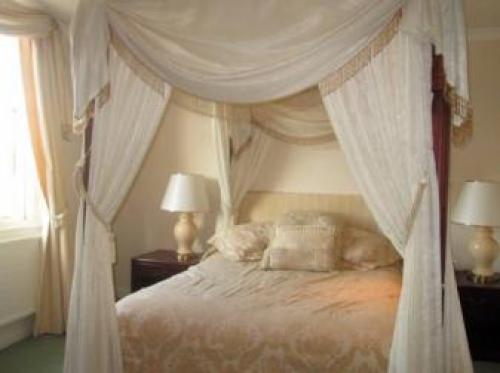 Busby Hotel, Busby, 