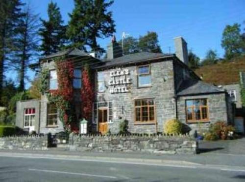 Elen's Castle Hotel, Capel Curig, 