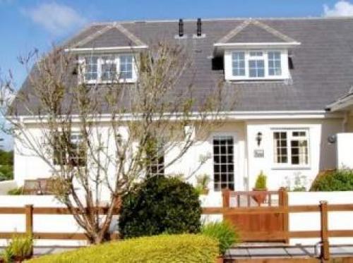 Holiday Home High Cottage, Padstow, 