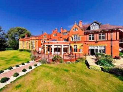 The Mount Hotel Country Manor Wolverhampton, Tettenhall Wood, 