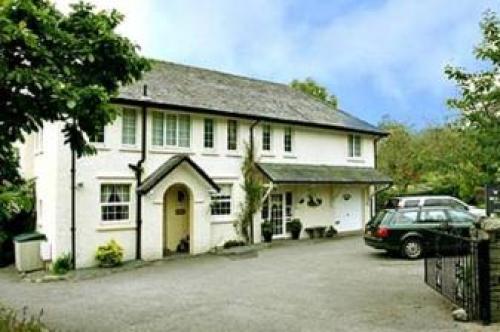 Ambleside Villa Sleeps 12 With Wifi, Rydall, 