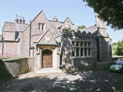 Woodfield Manor Apartment 1, Torquay, Devon