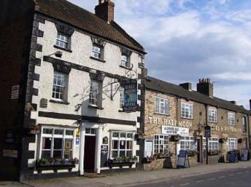 Half Moon Hotel And Restaurant, Alford, 