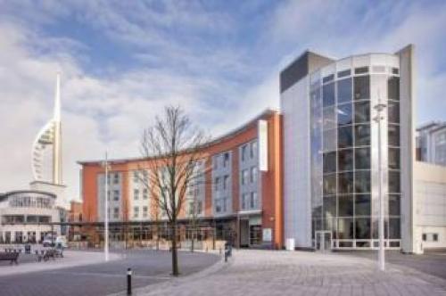 Holiday Inn Express Portsmouth Gunwharf Quays, An Ihg Hotel, Portsmouth, 