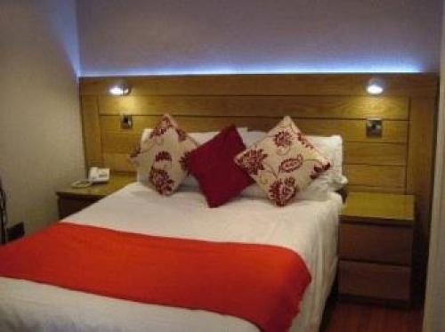 Aachen Hotel, Liverpool, 