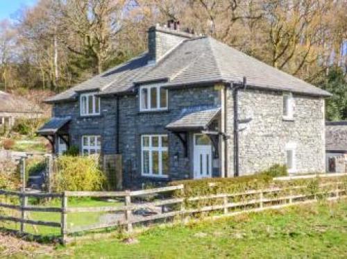 2 Merewood Cottages, Troutbeck, 