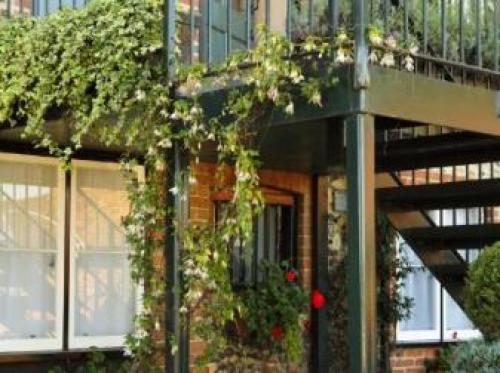 The Black Boys Inn, Hurley, 