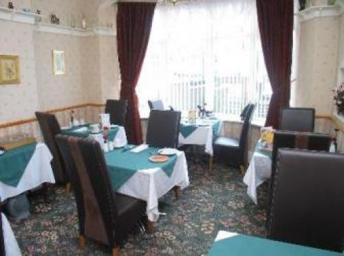Beachcliffe Lodge Apartments, Blackpool, 