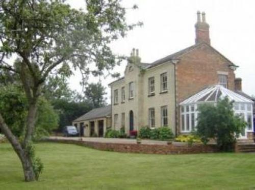 Woodleys Farmhouse, Woburn Sands, 