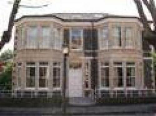Modern 2 Double Bedroom Flat Near Gloucester Road, Cotham, 