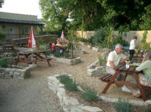 Riverhouse Lodge, Upwey, 