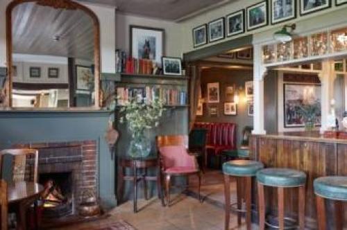 The Pheasant Inn, East Garston, 