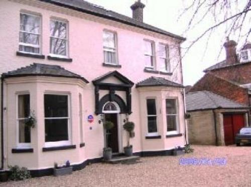 The Hidden Bungalow Perfectly Self-contained - With Parking And Disabled Access, Bedford, 