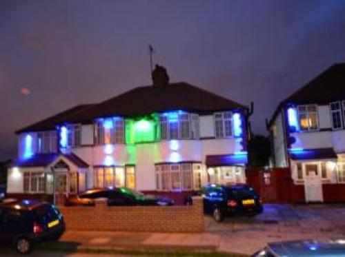 Heathrow Palace, Cranford, 